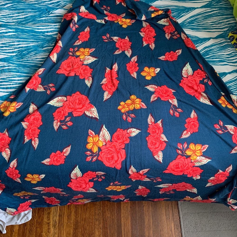 Lularoe Maxi skirt Rose print Size L